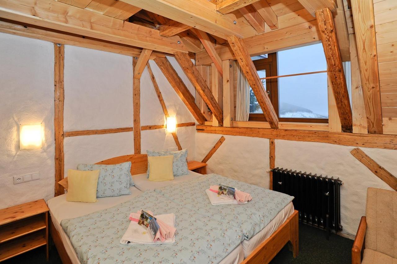 Josefova Bouda -Resort Svaty Frantisek Špindlerŭv Mlýn Rum bild