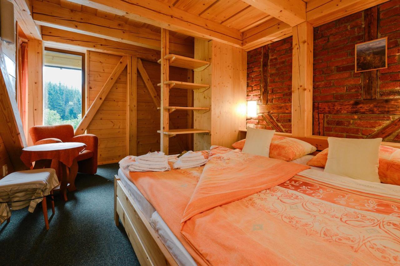 Josefova Bouda -Resort Svaty Frantisek Špindlerŭv Mlýn Rum bild